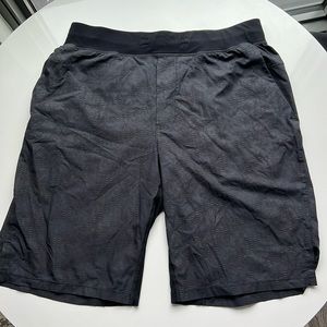 Lululemon Men’s 9” Training Shorts- Size L